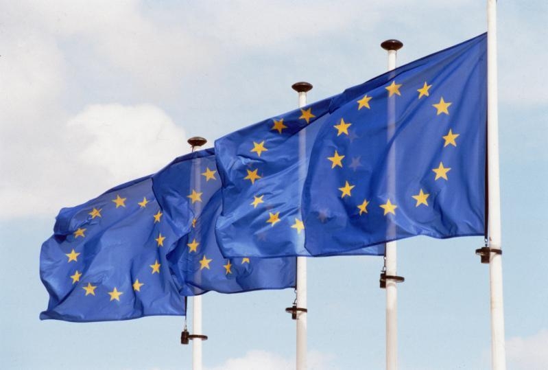 Europa-Flaggen
